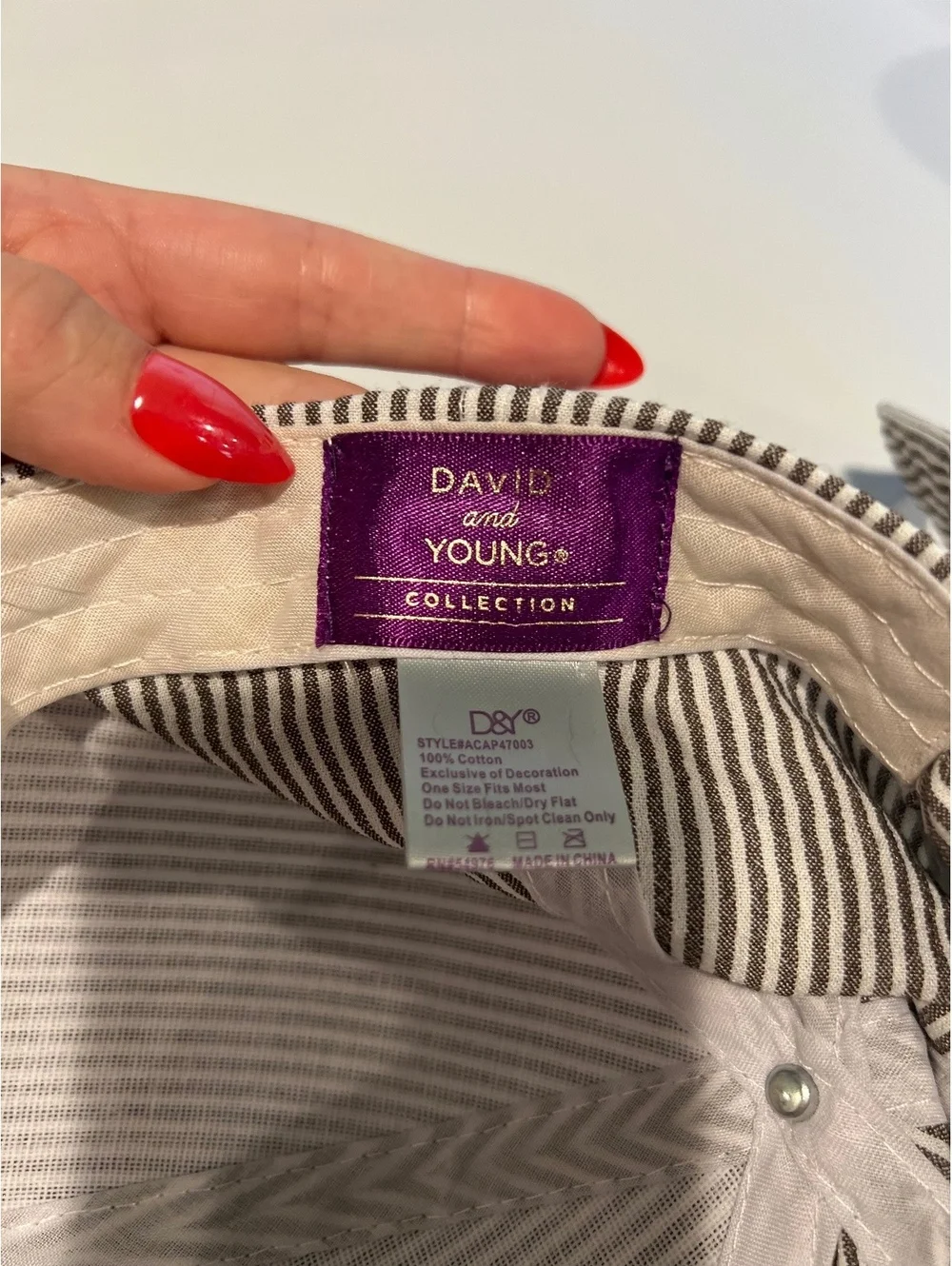 Perfect Condition David and Young Striped Bow Back Hat